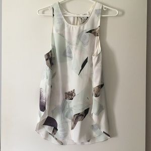 WILFRED Aritzia White Floral Japanese Crepe Tank M